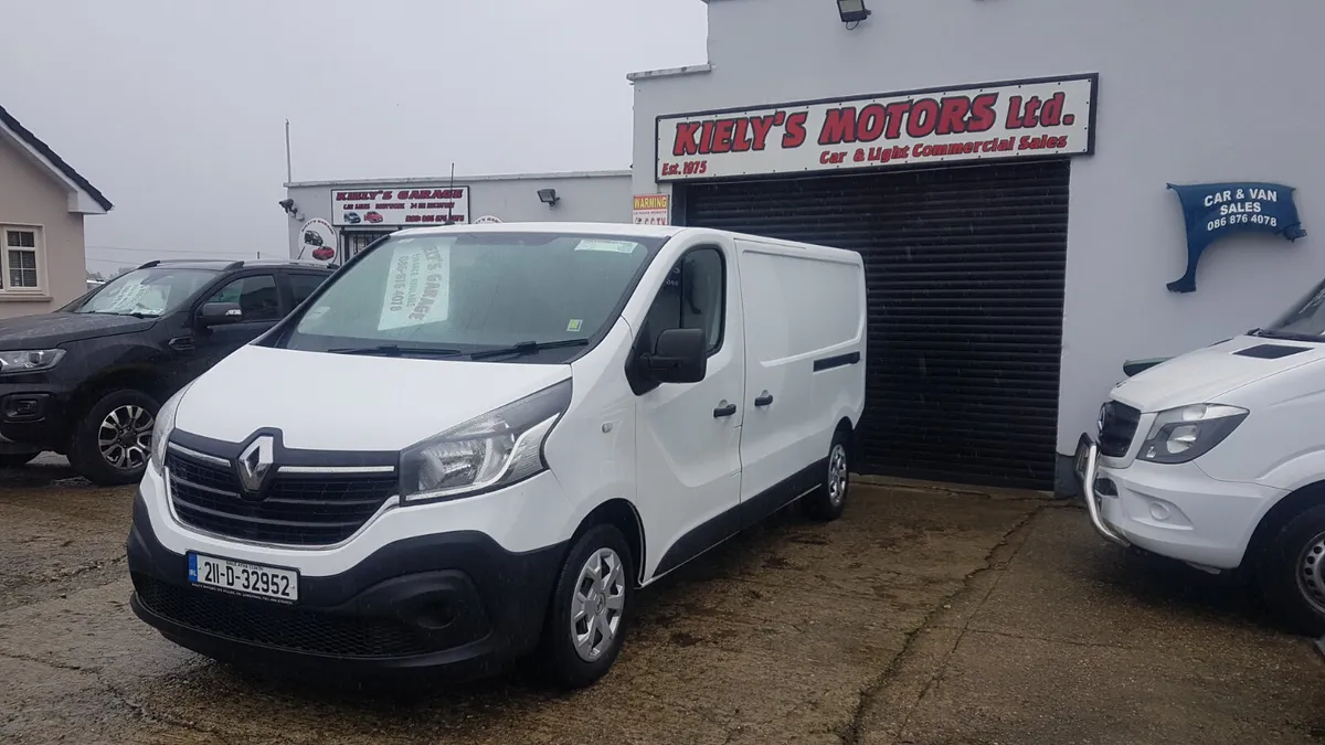 Renault Trafic 2021 LWB 2.0LT MINT VAT INVOICE - Image 3