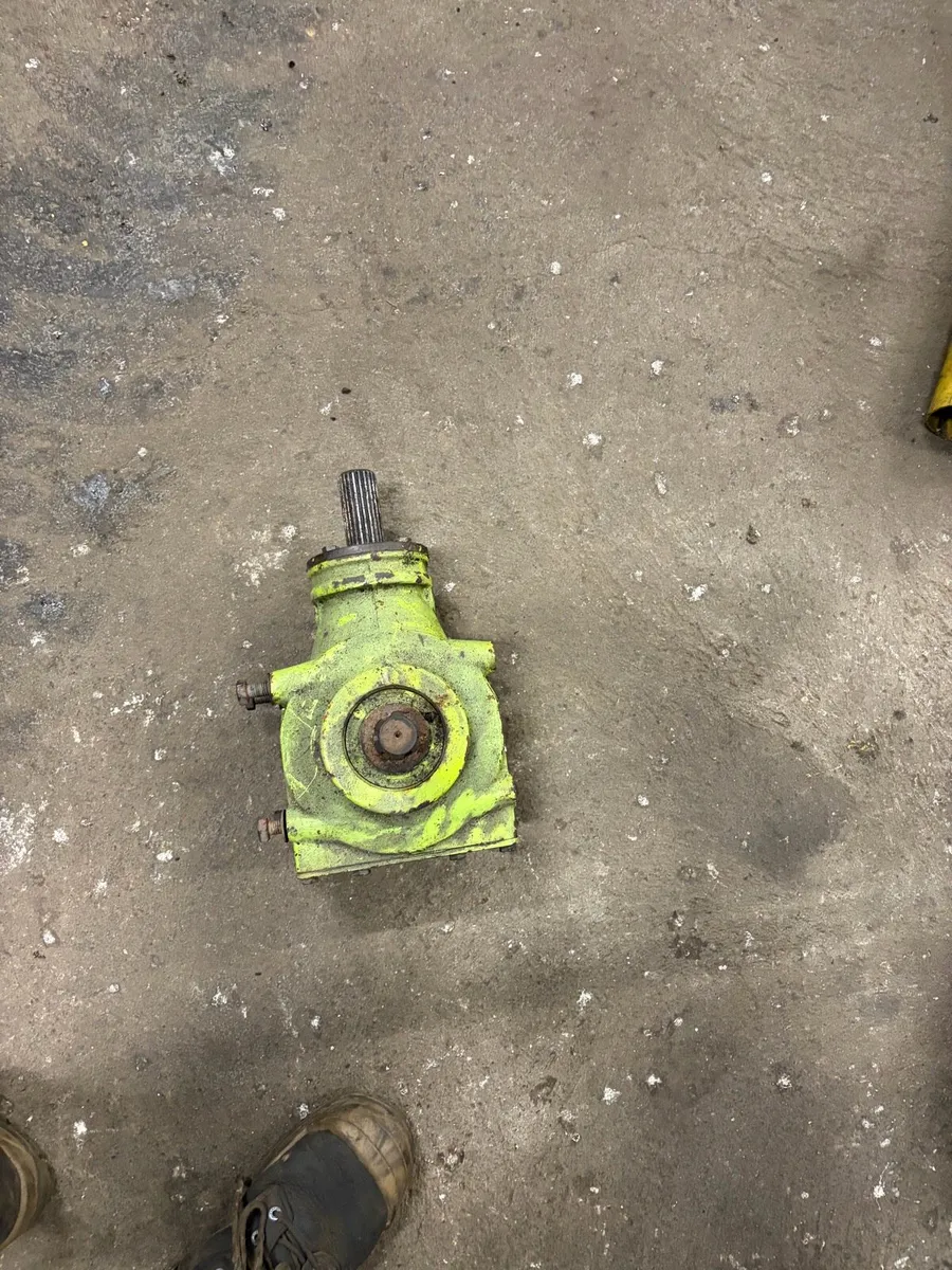 Claas mower gearbox - Image 1