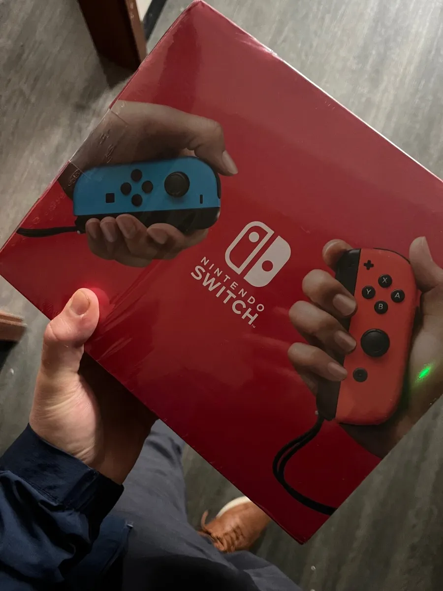 Nintendo Switch - Image 1