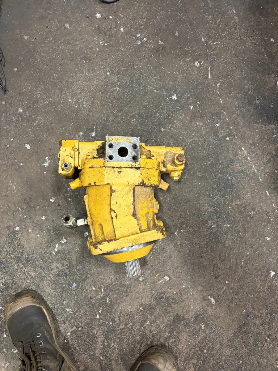 Big hydraulic 2 speed motor - Image 2