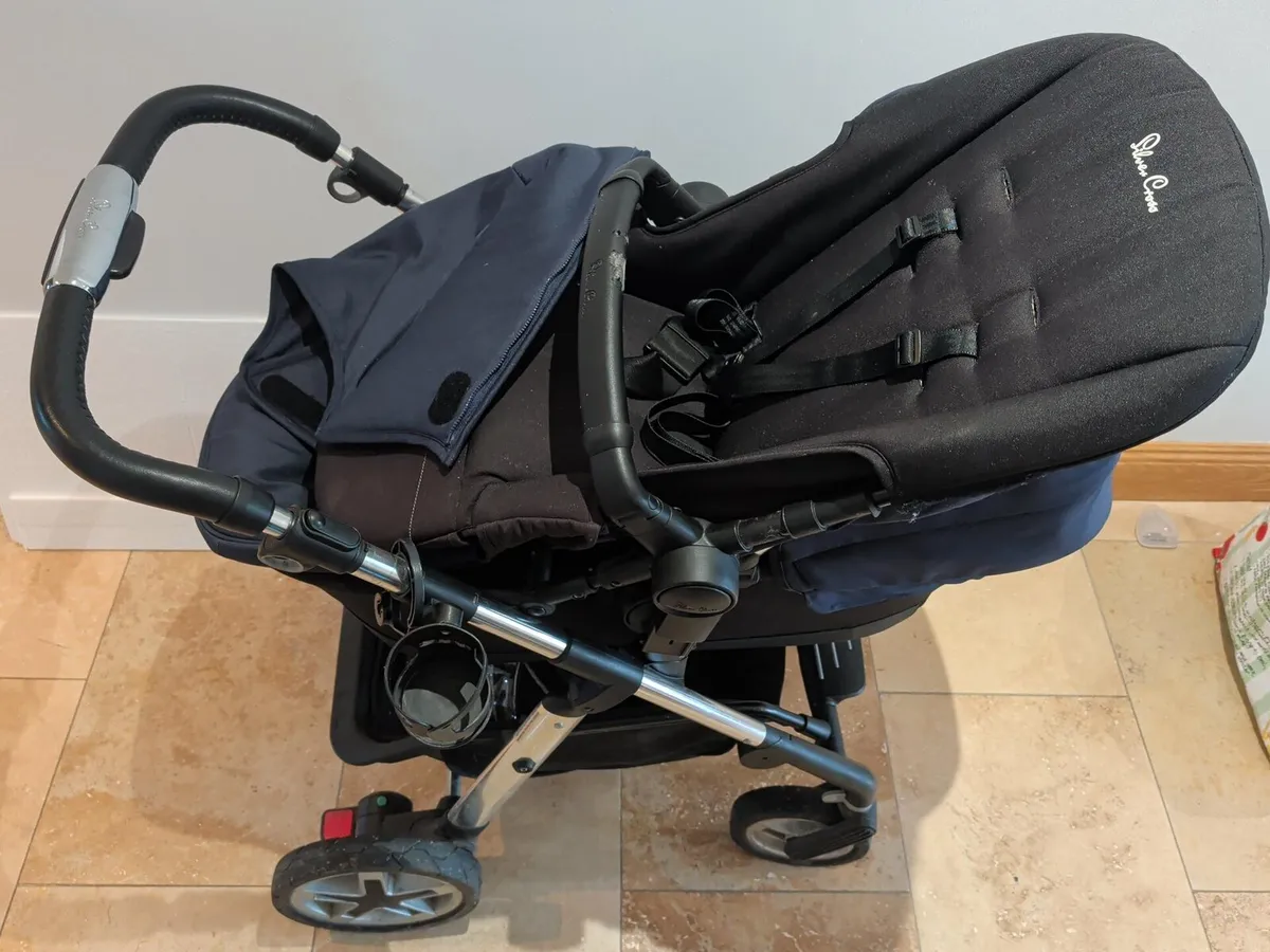 Silvercross Pram + Accessories - Image 1