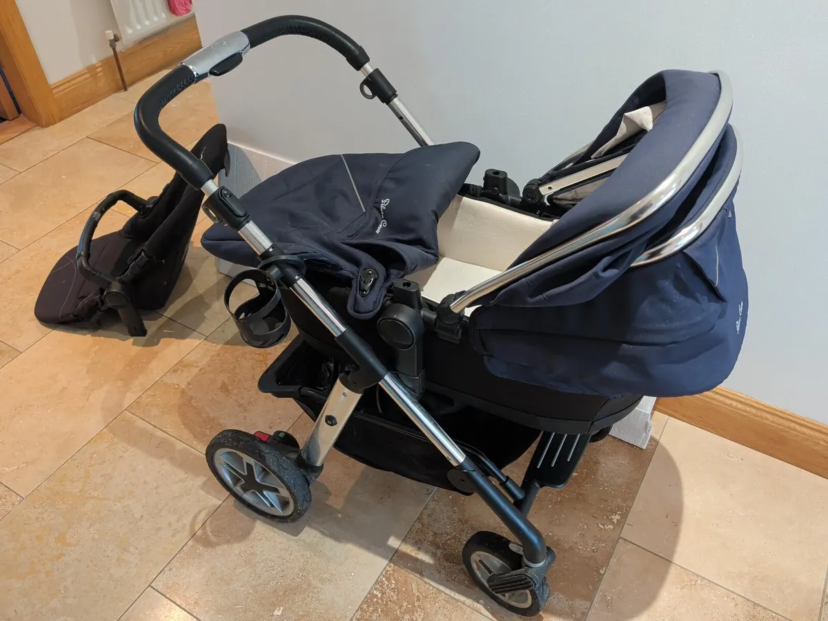 Silvercross Pram + Accessories - Image 4