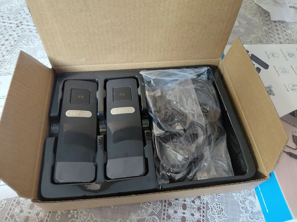Wireless HDMI Transmitter and Receiver - Image 3