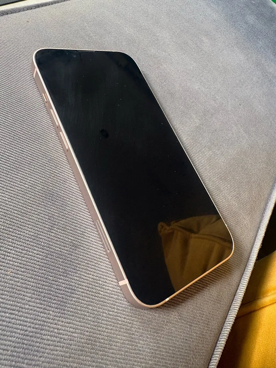 iPhone 14 - 128GB - Image 3