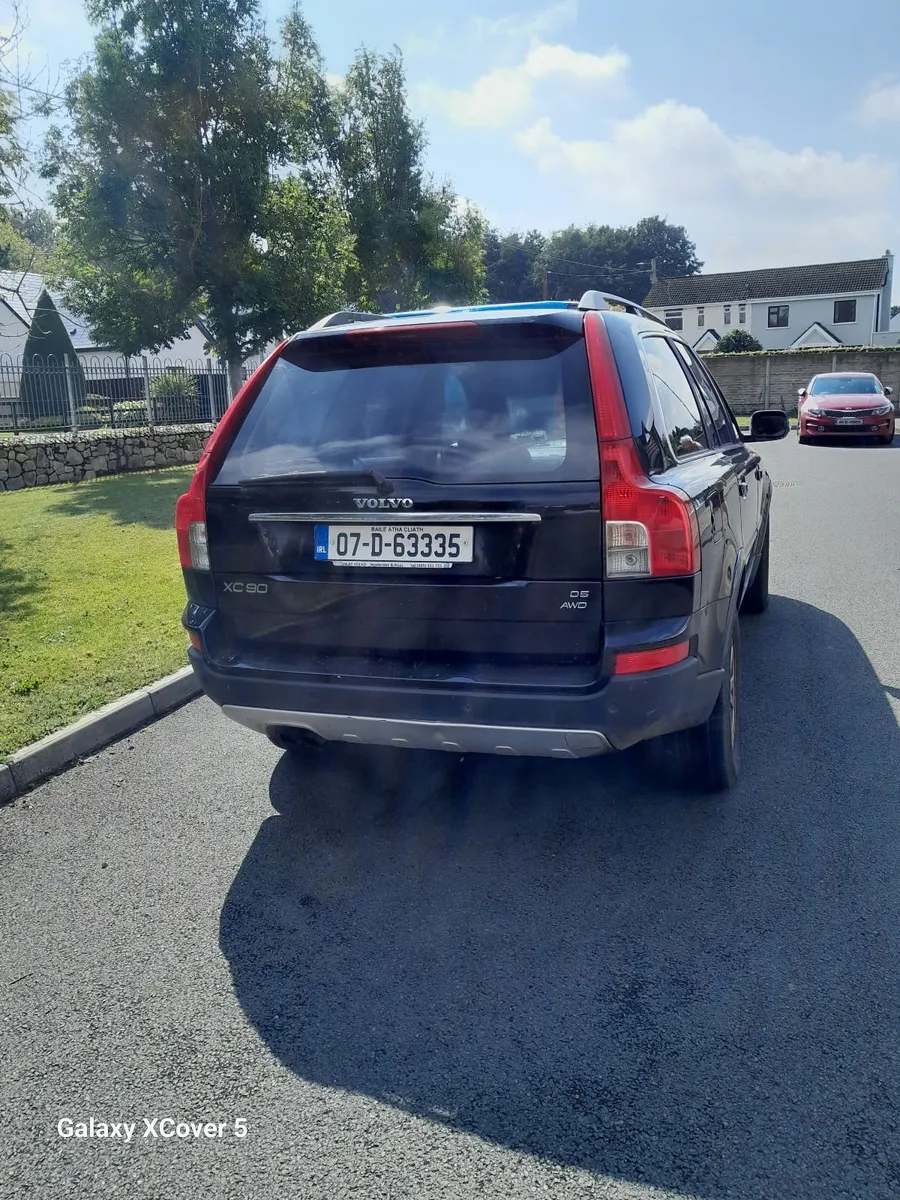 Volvo XC90 AWD COMMERCIAL - Image 2