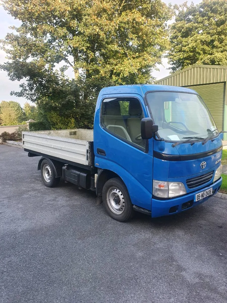 Toyota Dyna  ,New Test  , Fully Serviced - Image 2