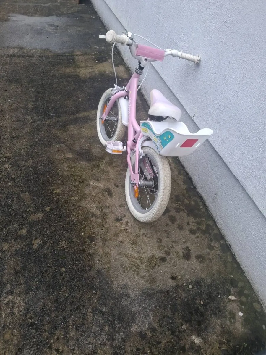 Unicorn girls bike - Image 3