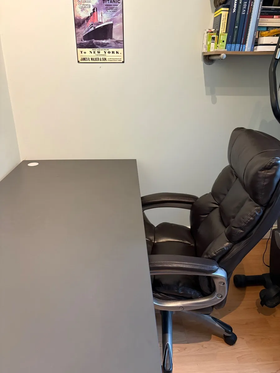 Desk and chair - Image 2