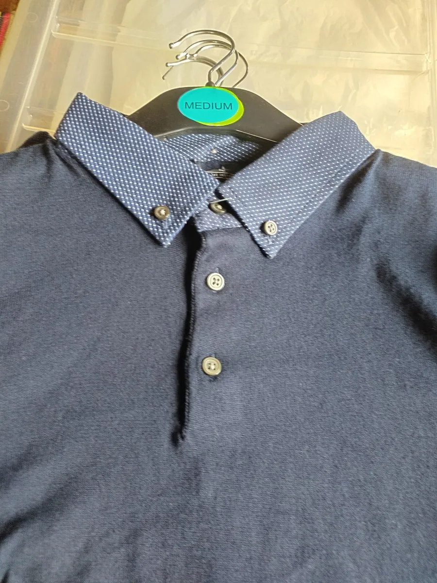 Mobile clothing shop stock - Image 2