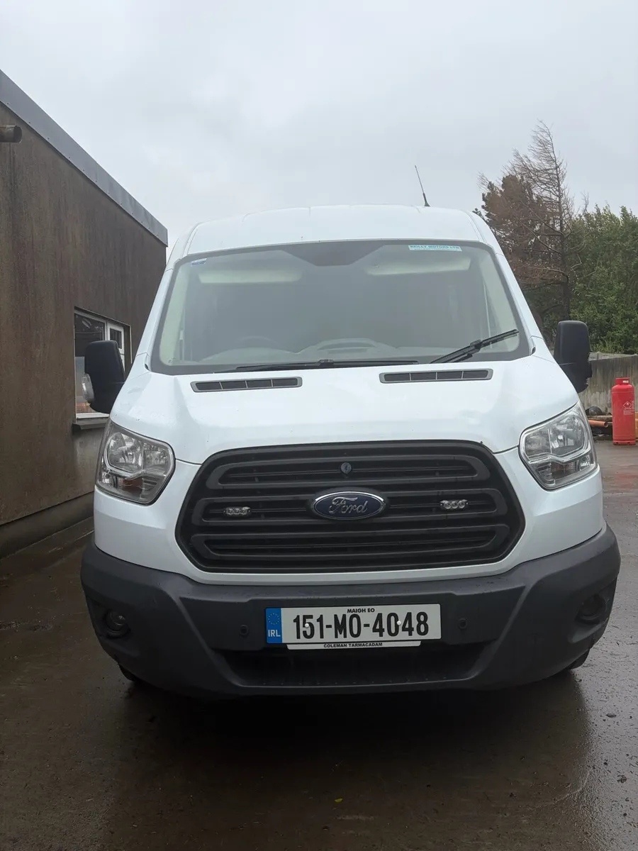 Transit van - Image 4