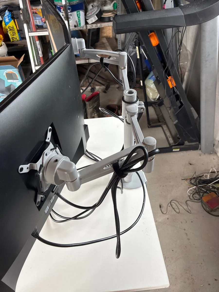 Computer monitors - Image 3