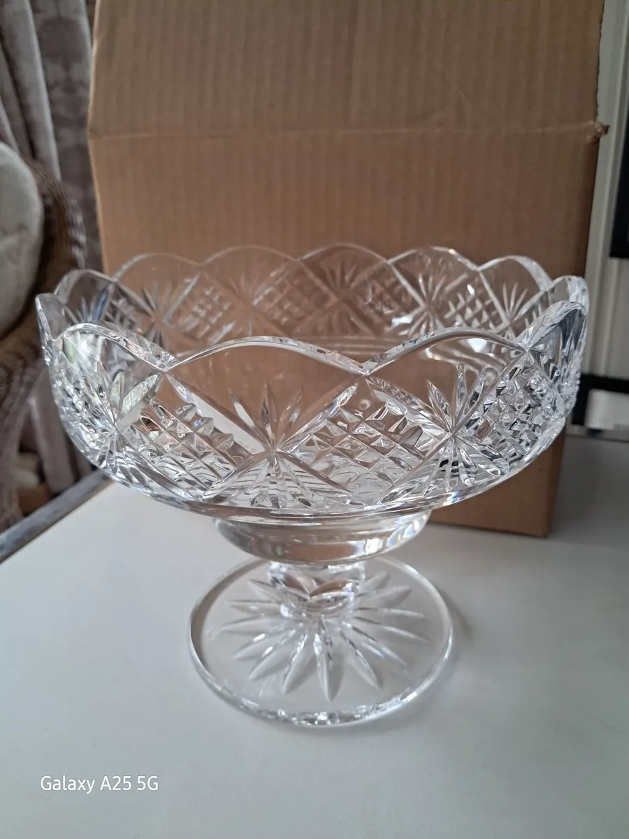 CAVAN Crystal Bowl..Never uded (boxed). - Image 1
