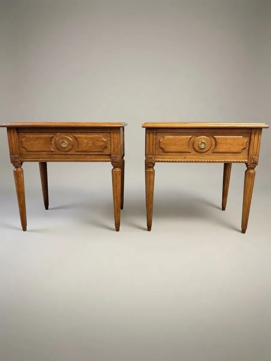 Exceptional Pair of Vintage Oak Bedside Lockers - Image 1