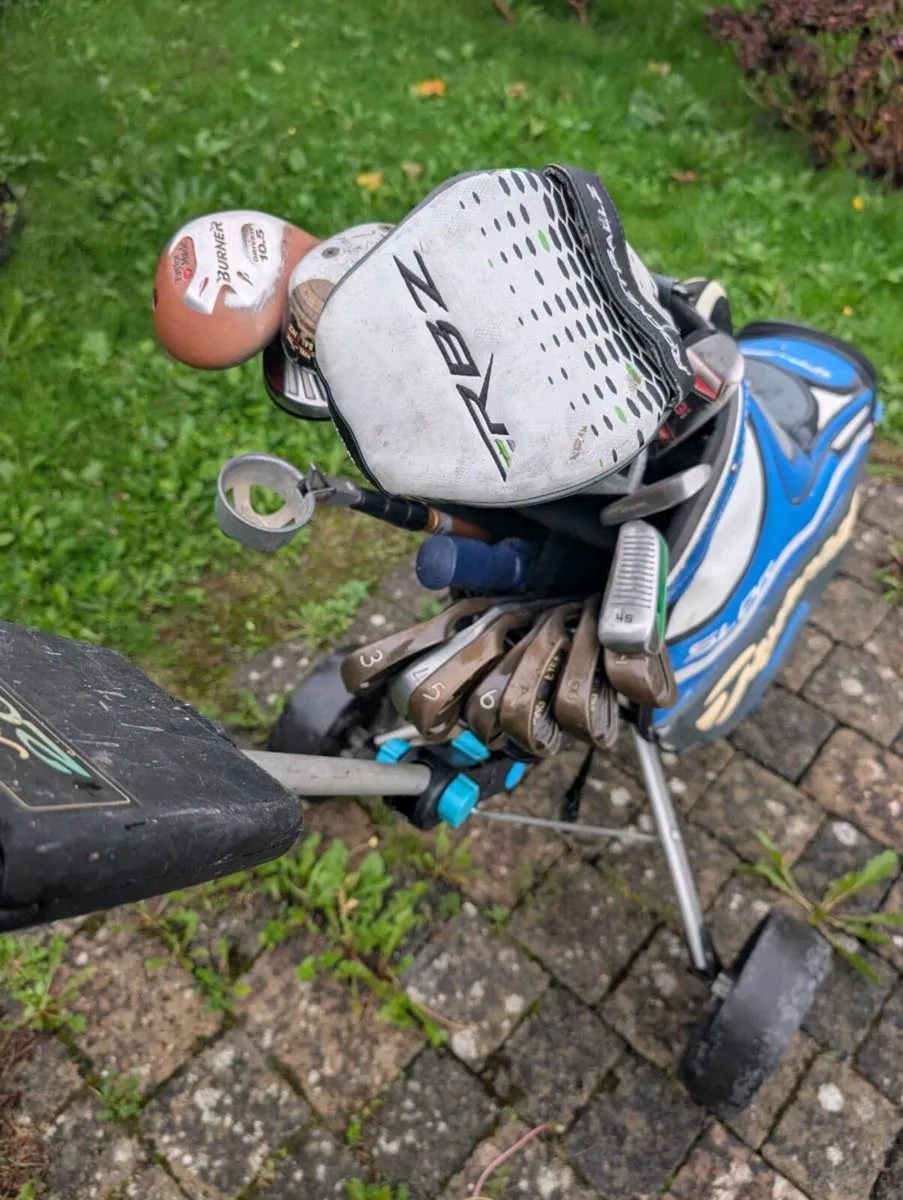 Fully loaded Stunning set of Golf clubs & trolley - Image 3
