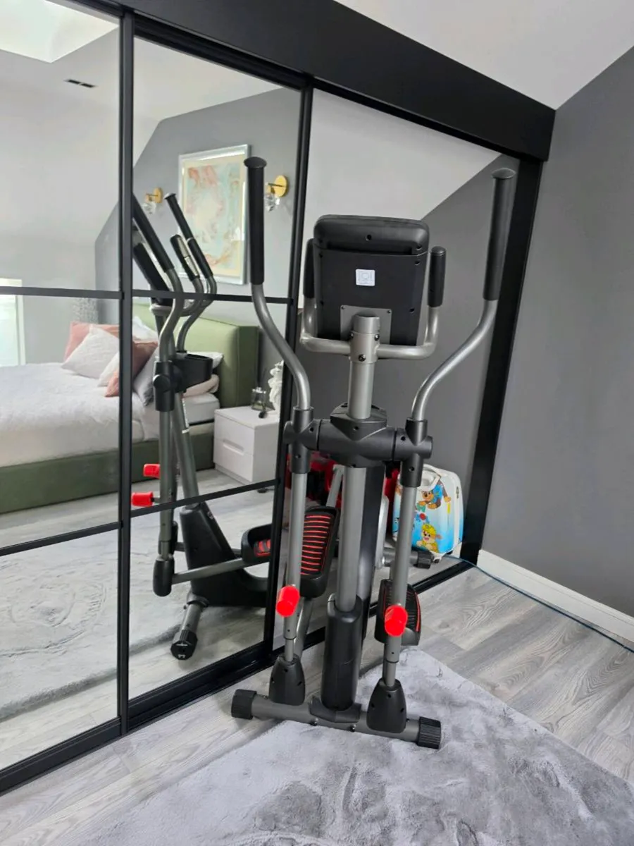 Proform elliptical crosstrainer equipment NEW - Image 1