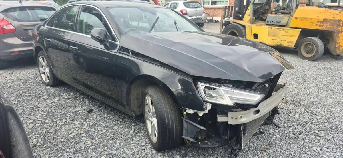 Damaged cars Audi c4 discovery dacia  focus - Image 1