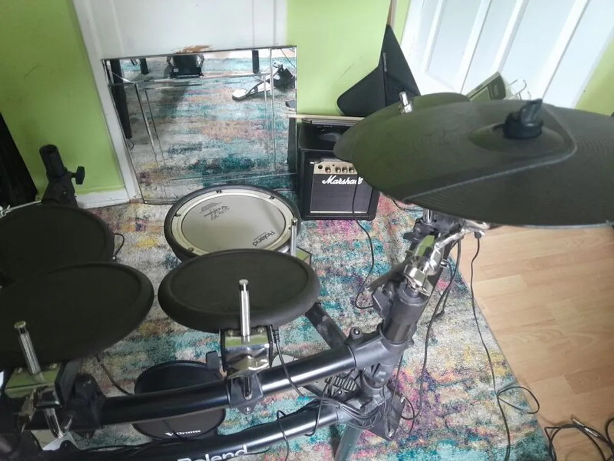 electronic drum kit - Image 3
