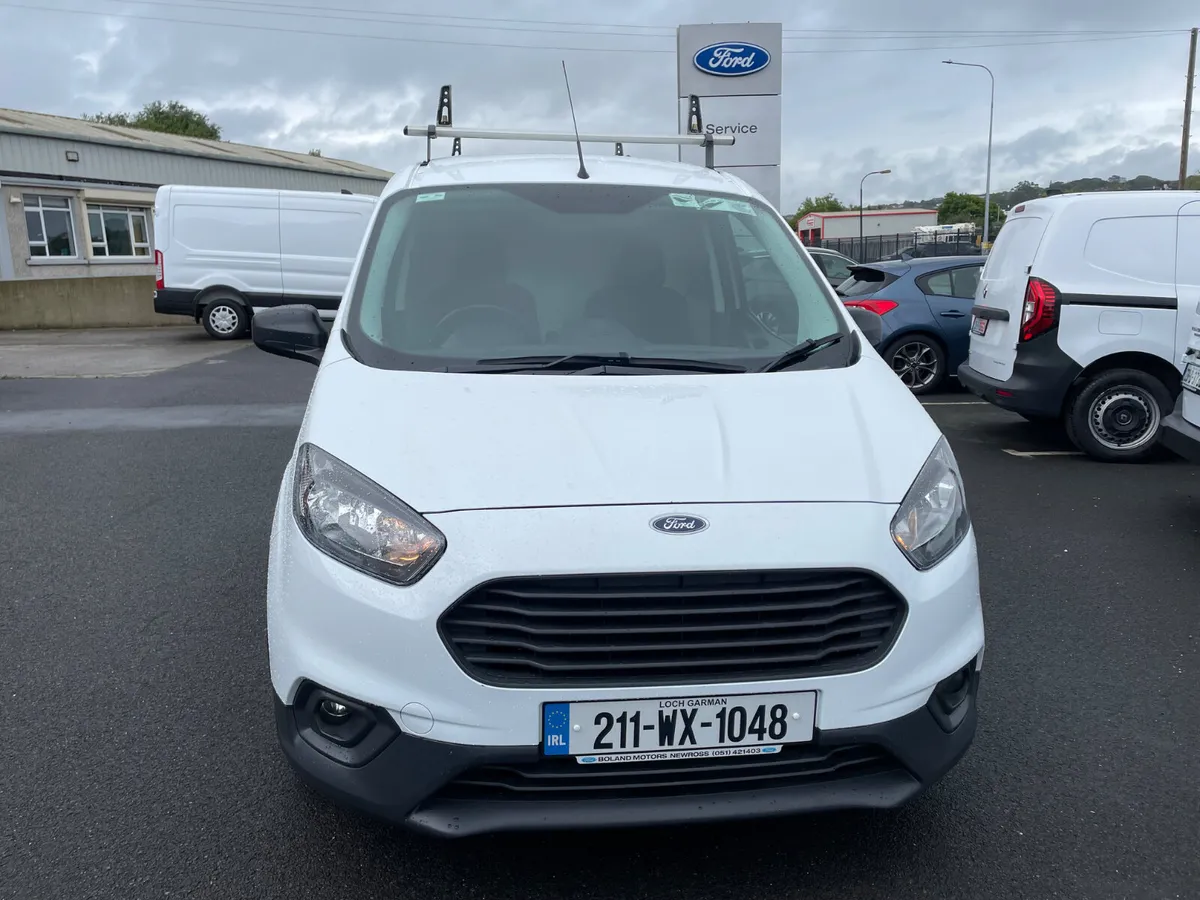 Ford Transit Courier - Image 1