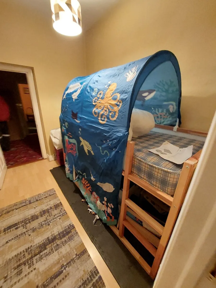 Kura bedframe and tent - Image 1