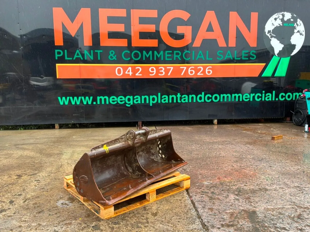 60" Strickland Grading bucket....50mm pins........ - Image 1