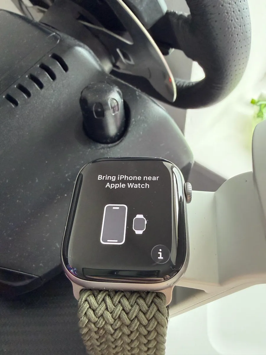 Apple Watch Series 11 GPS 46mm - Image 2