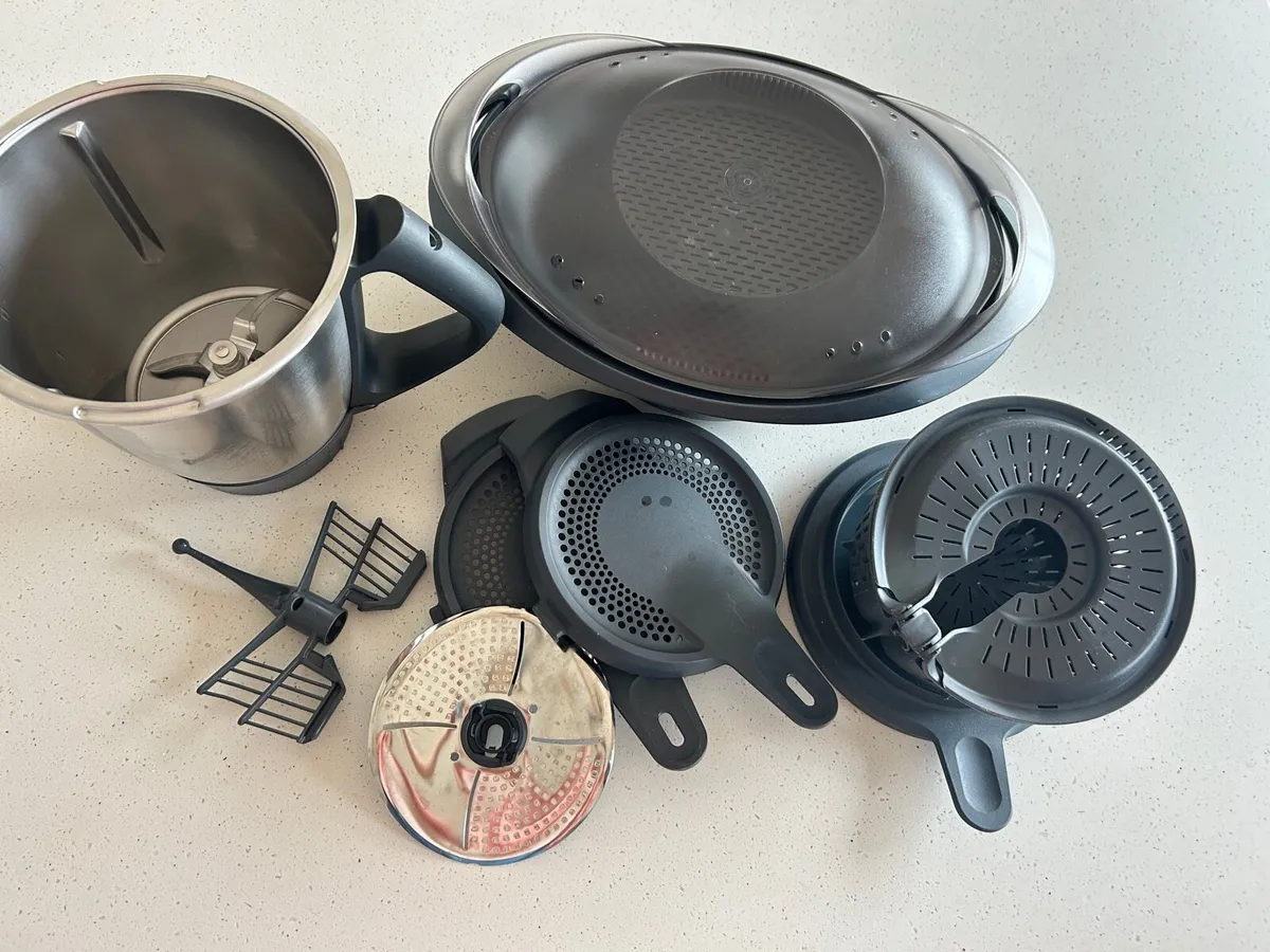 Thermomix TM6 + Extra Mixing Bowl – €600 - Image 2