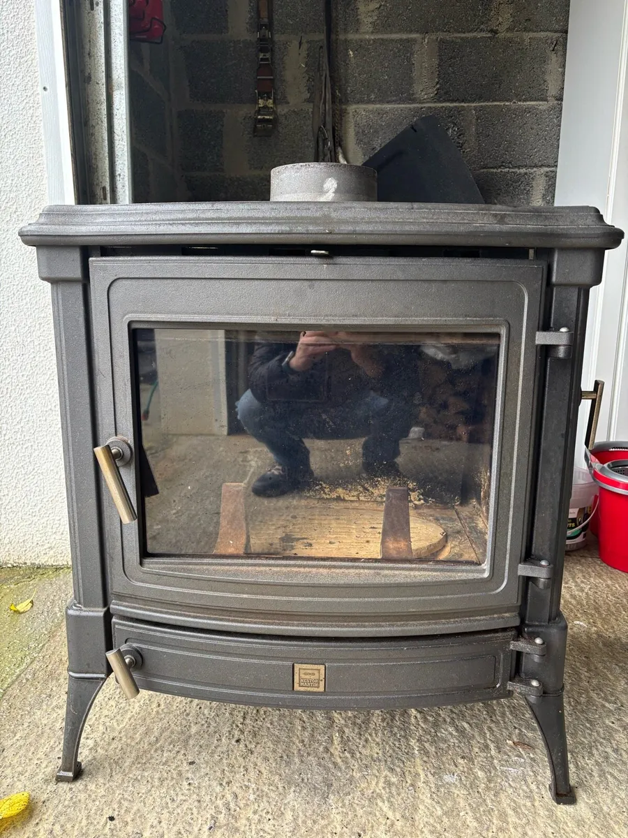 Wood burning stove, with back boiler - Image 1