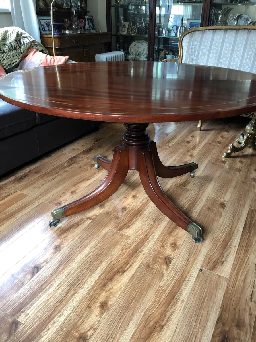 Antique dining table - Image 4
