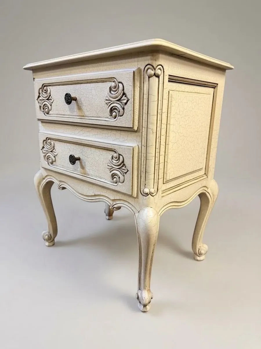 Pair of Vintage French Crackle-Glaze Bedside Tables - Image 4