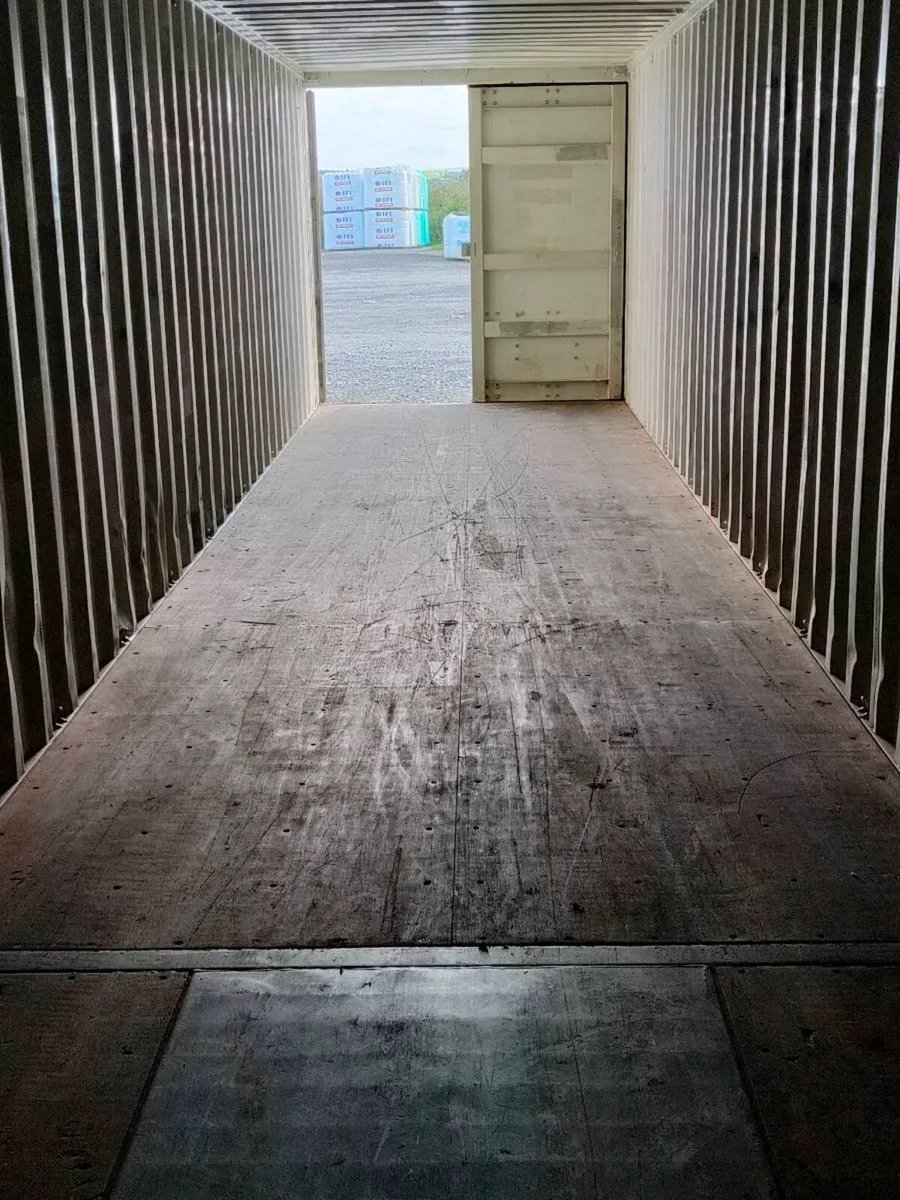 Storage space - Image 1