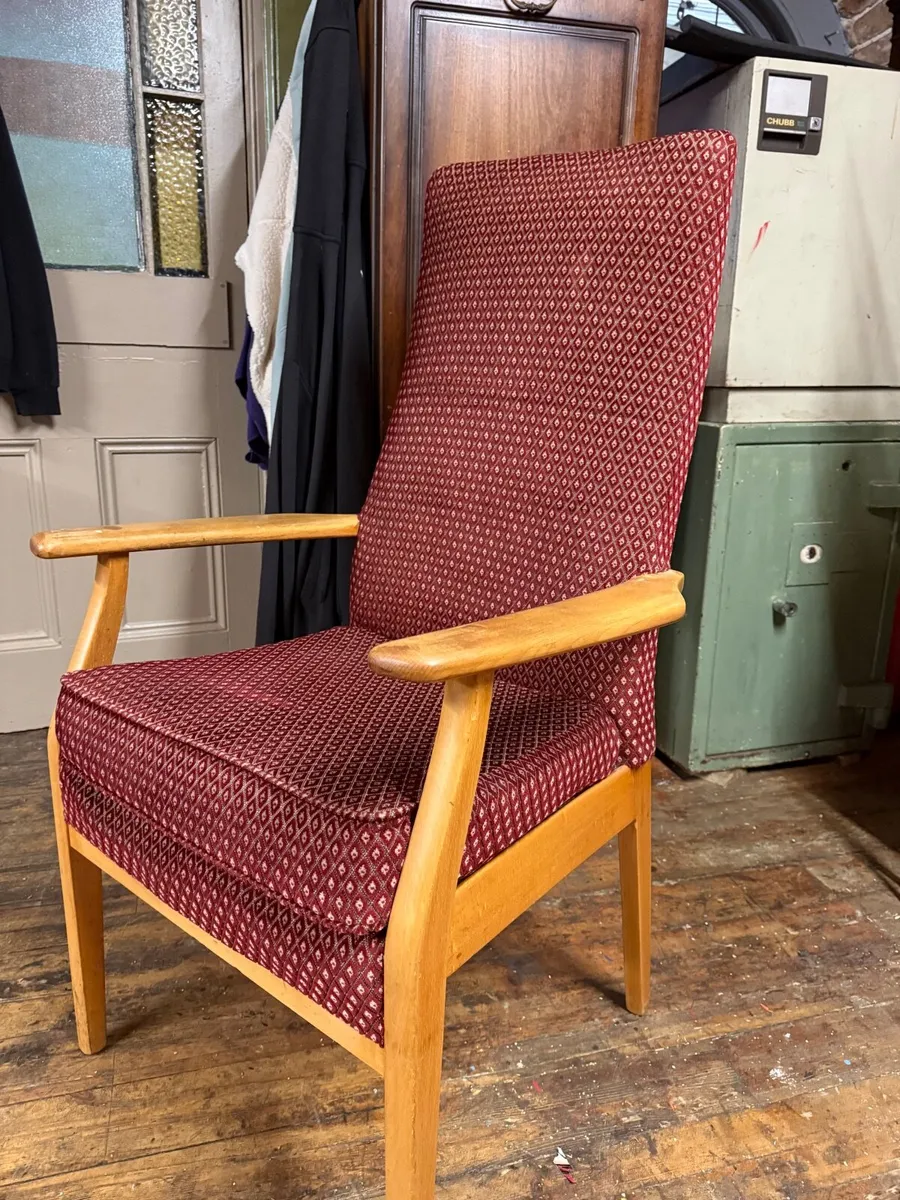 Extra large back friendly Parker Knoll chair - Image 1