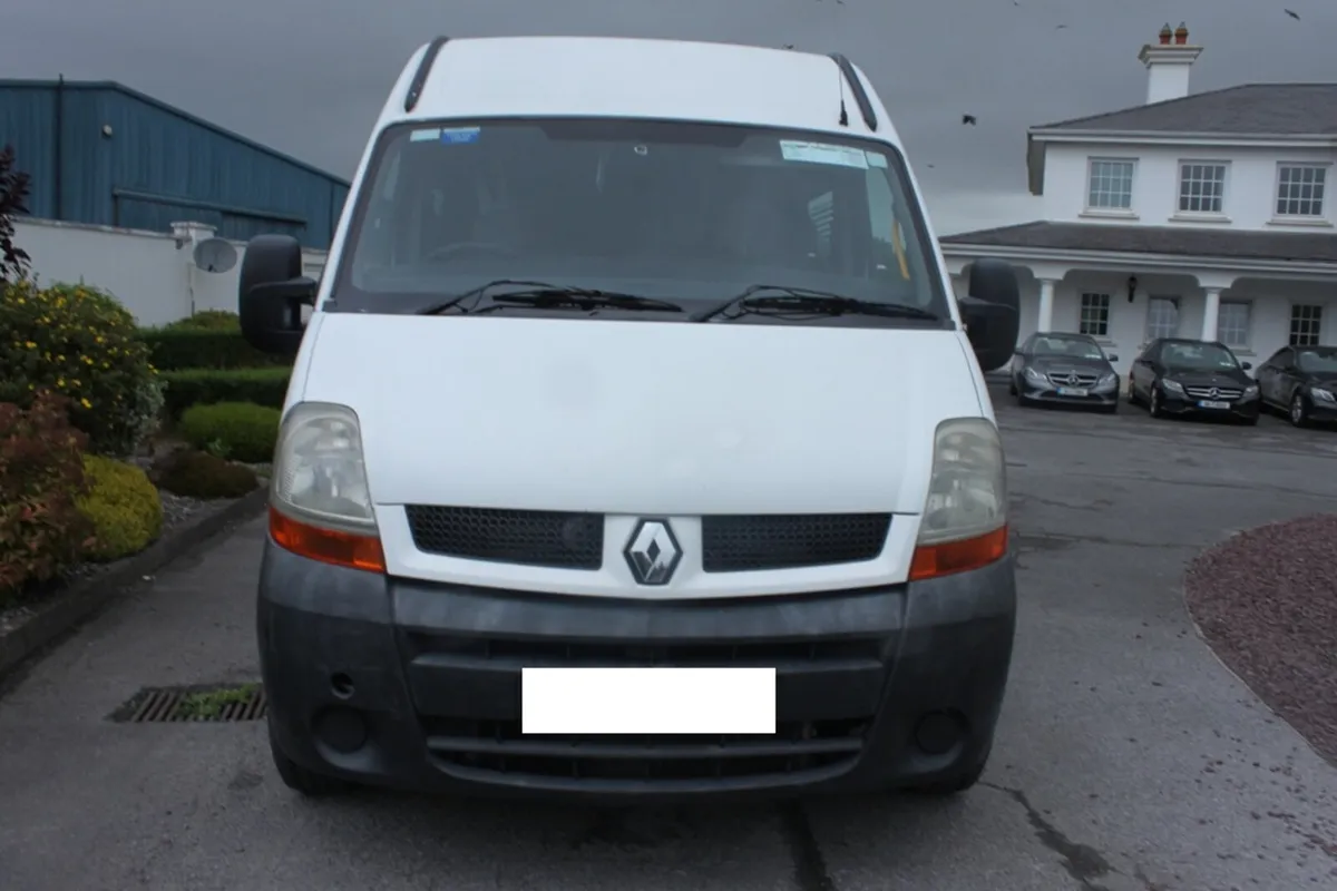 Renault Master DCI Motor Caravan, 2006 - Image 1