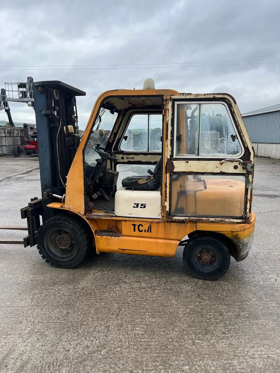 3-5 ton forklift - Image 3