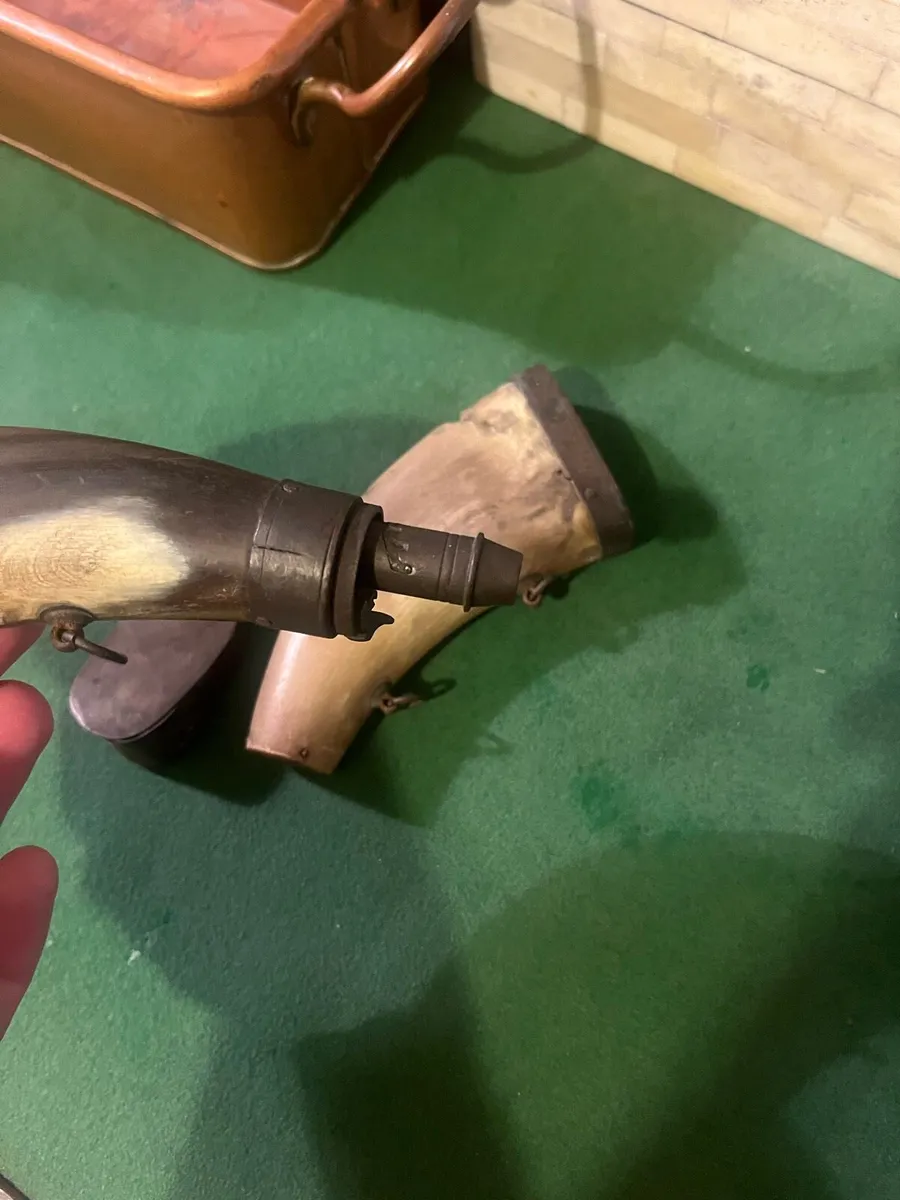 Antique Black Powder Horns - Image 3