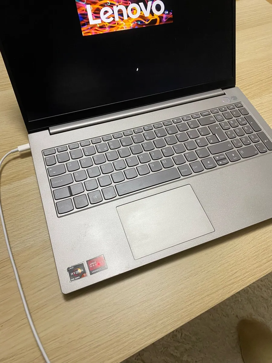 Lenovo Ryzen 5 16/256 windows 11 - Image 3