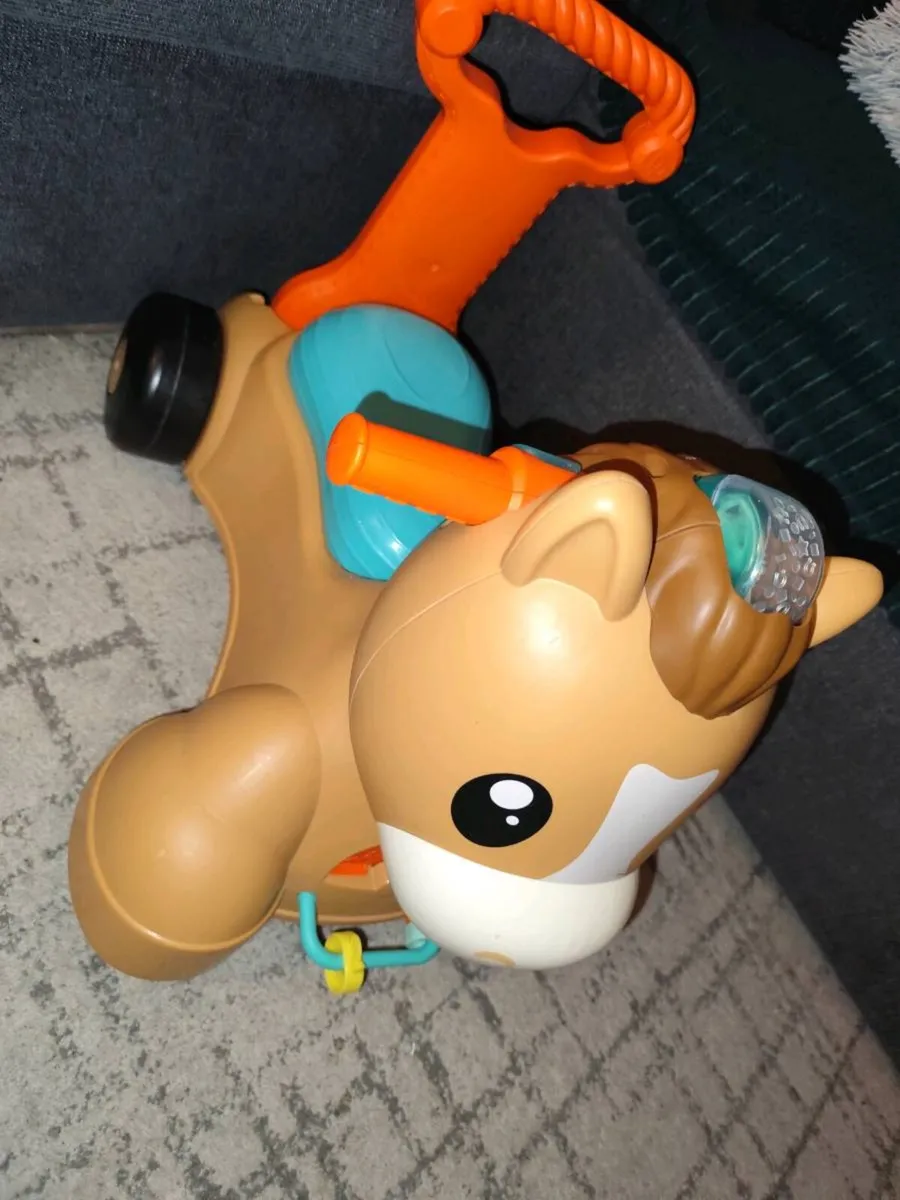 Walker and ride on horse - Image 1