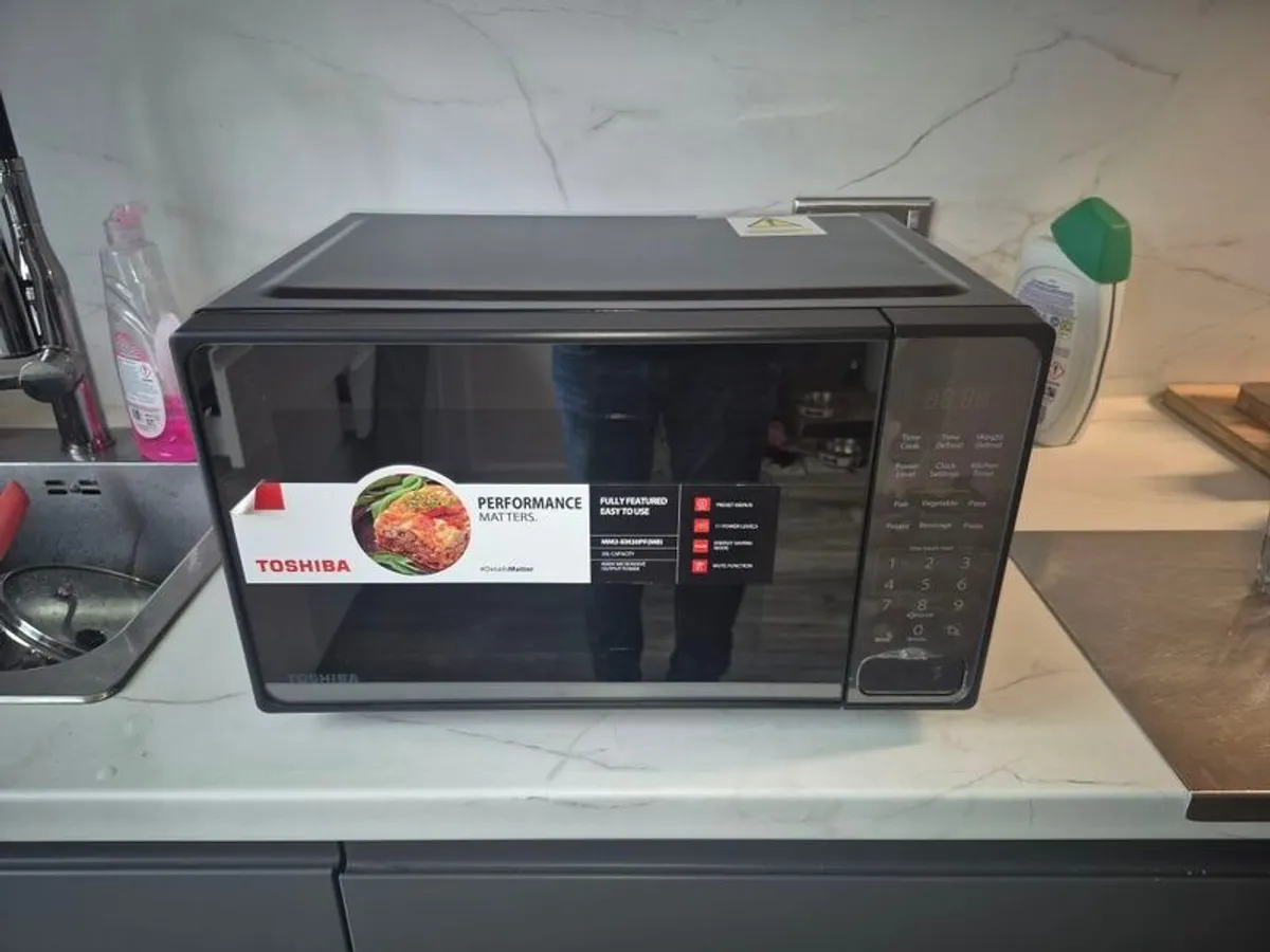 Microwave - Image 3