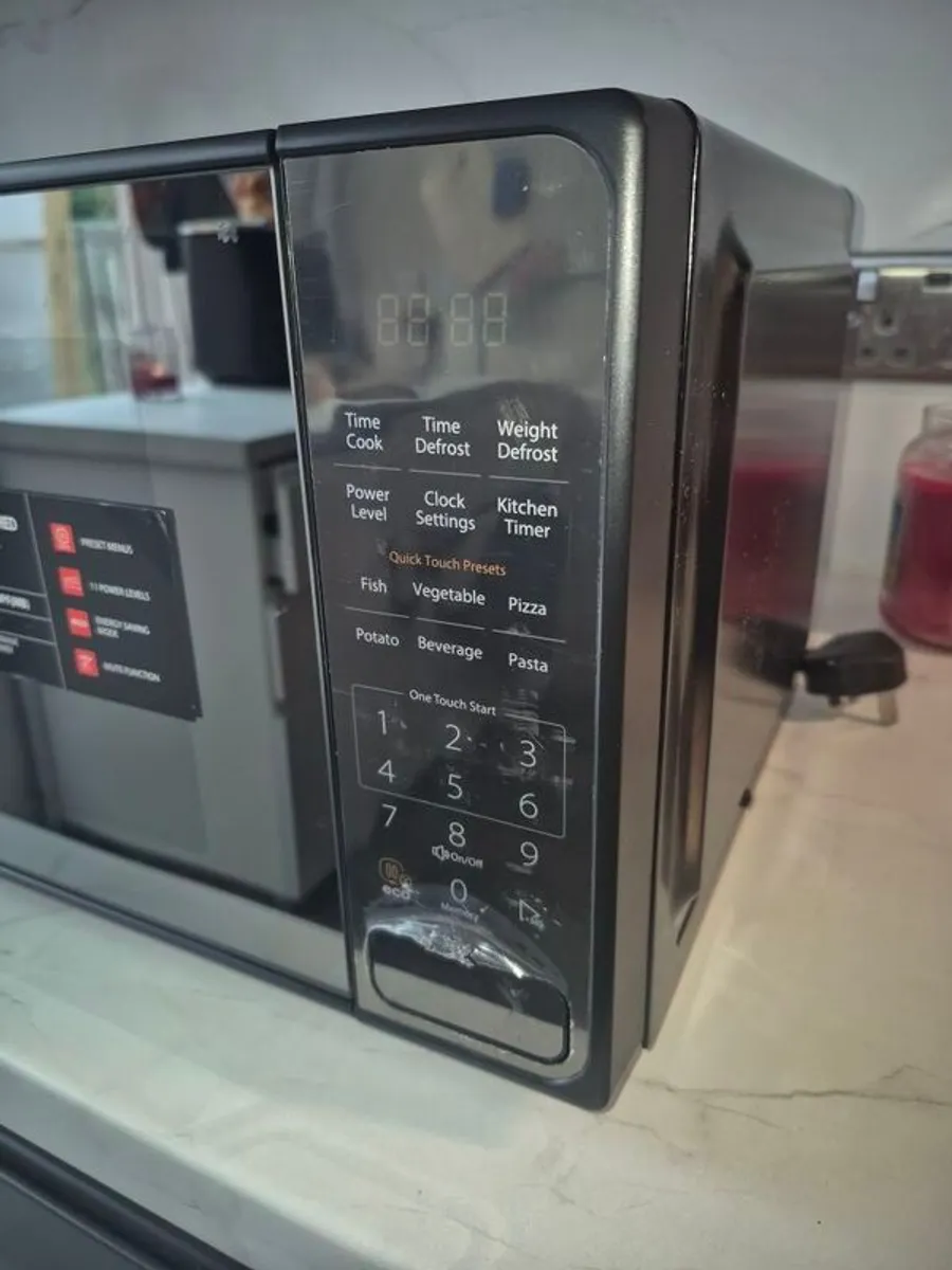Microwave - Image 4