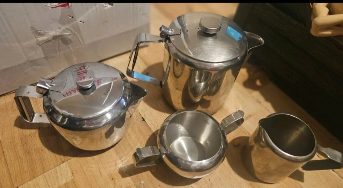 Kitchen Items Bundle - Image 1