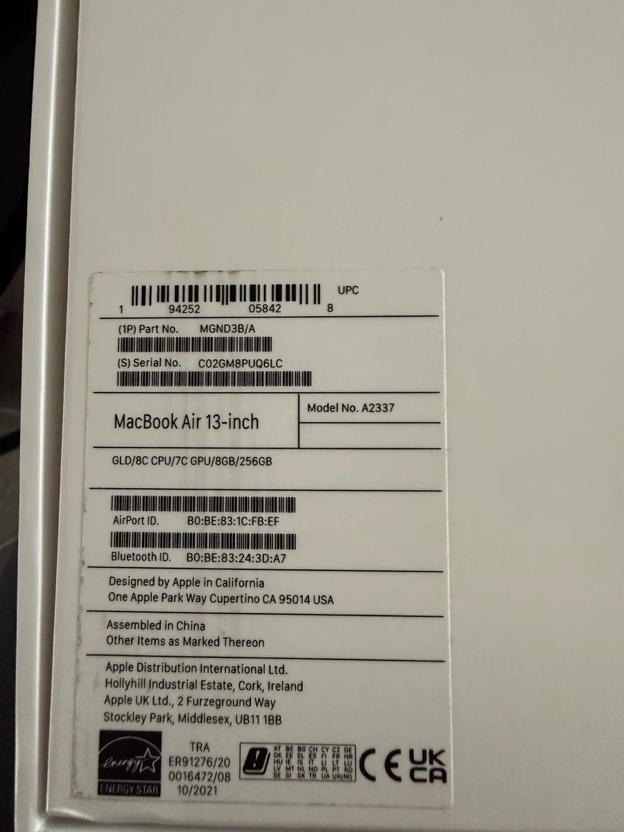 13-inch MacBook Air with Apple M1 chip - Image 2