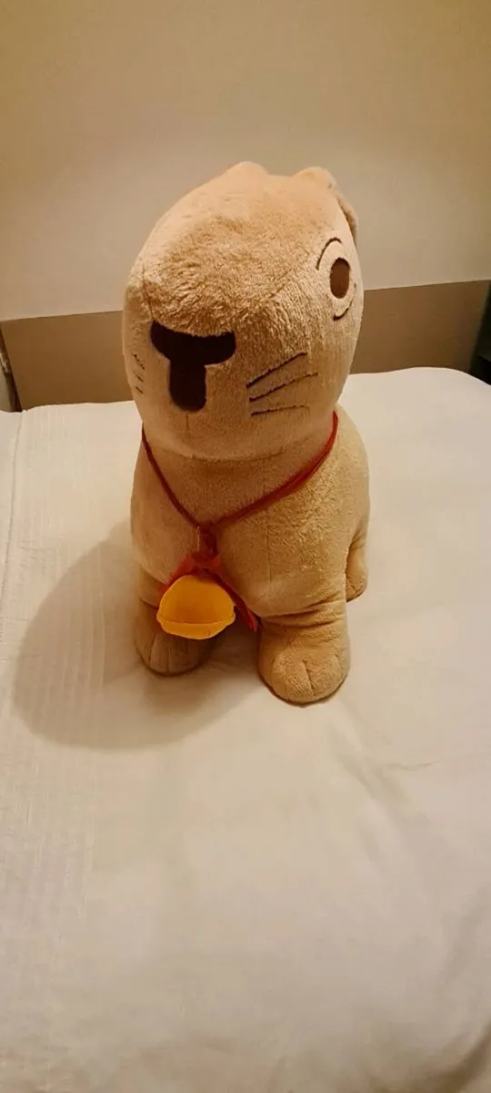 Giant Lindt Plush Bunny - Image 3