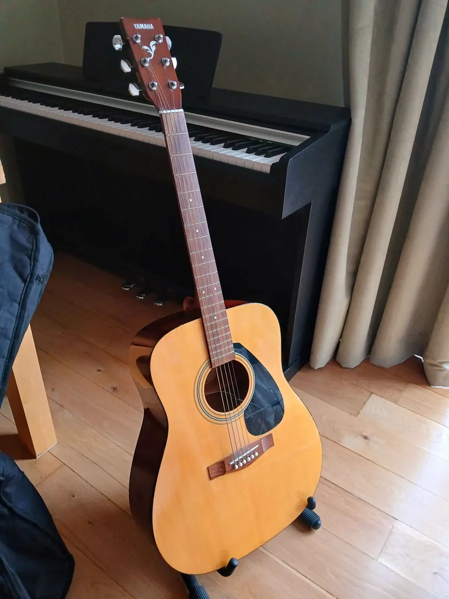 Yamaha Guitar with stand and cover - Image 2