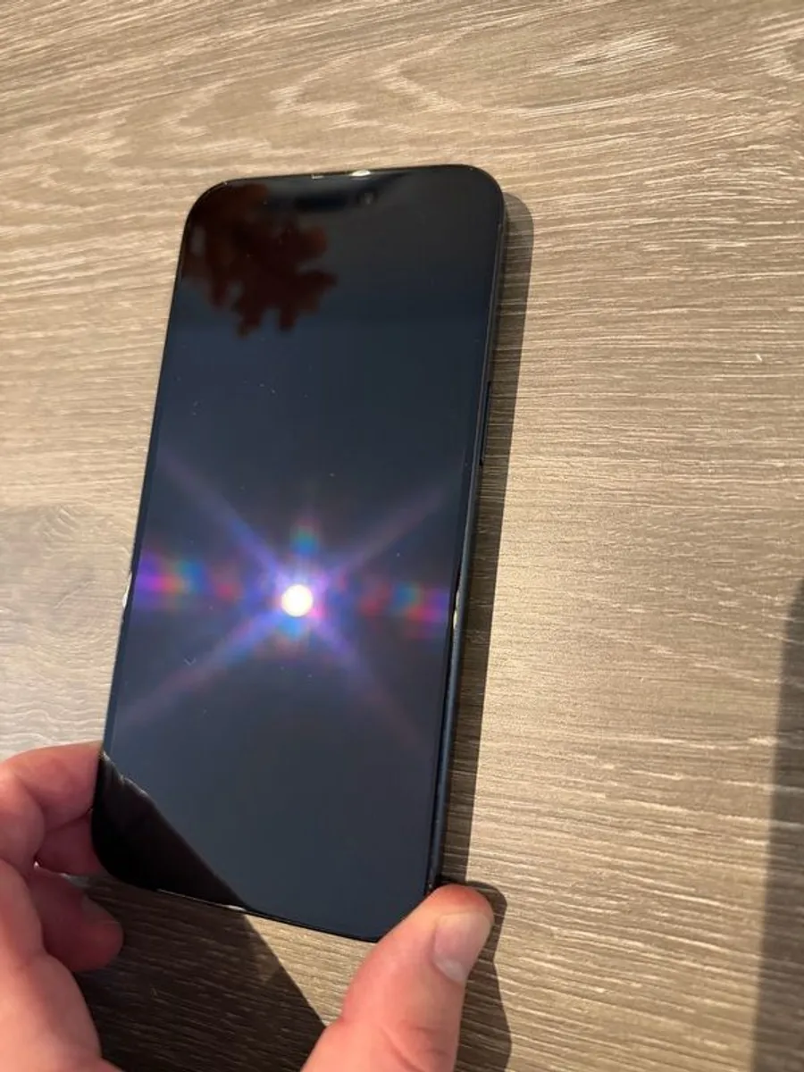 iPhone 15 Pro Max - Image 3