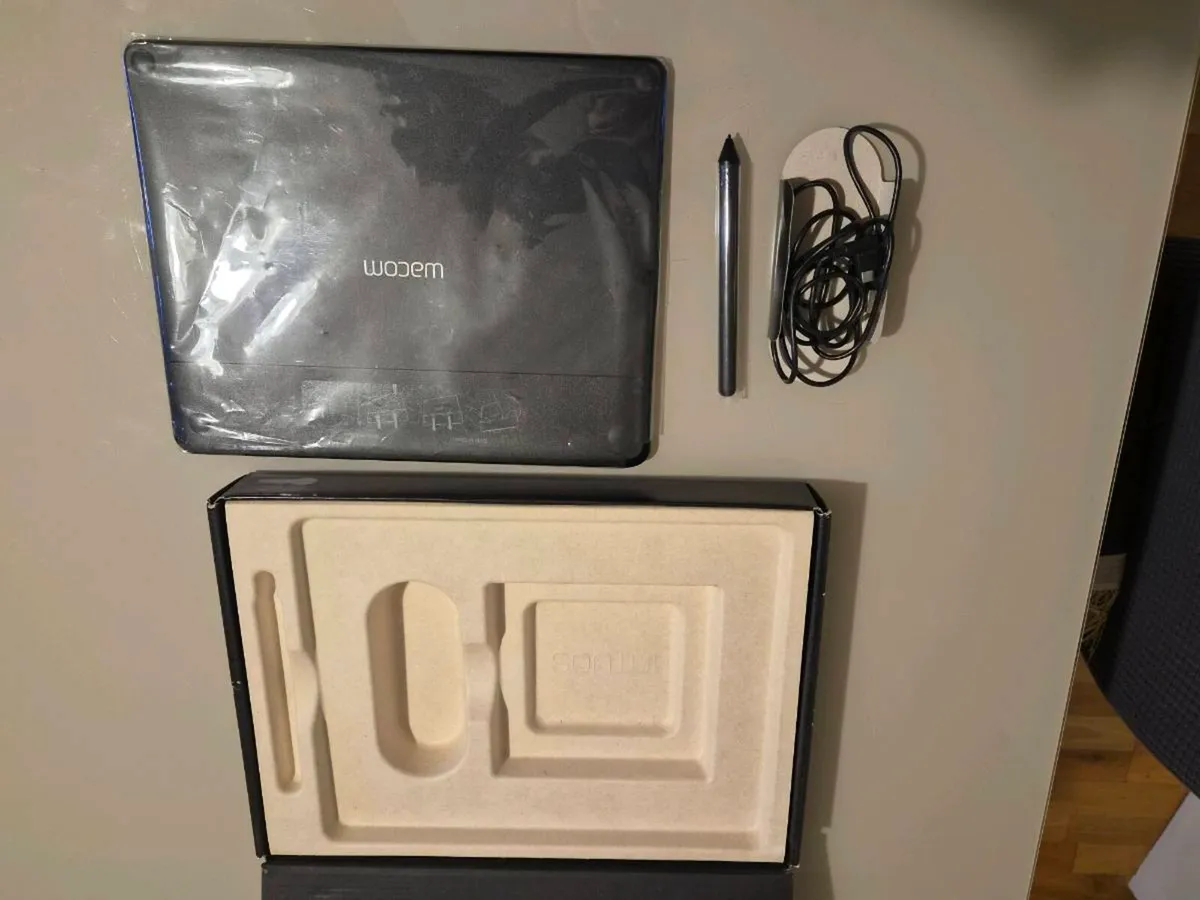 Wacom Intuos - Drawing Tablet - Image 2
