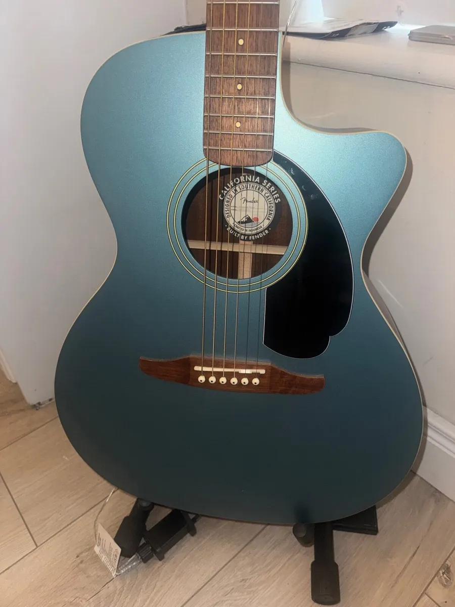 Fender Guitar - new never used - Image 1