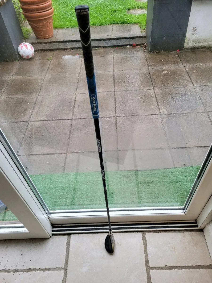 Golf equipment - Image 1