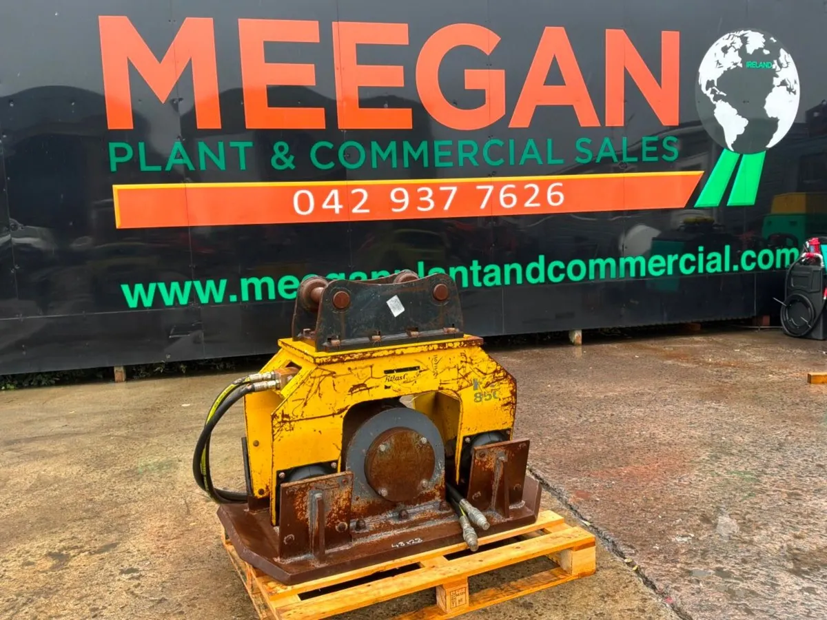 Atlas Copco HC 850 Wacker plate......65mm cradle.. - Image 1