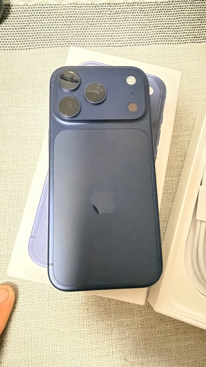 IPhone 17 pro - Image 3