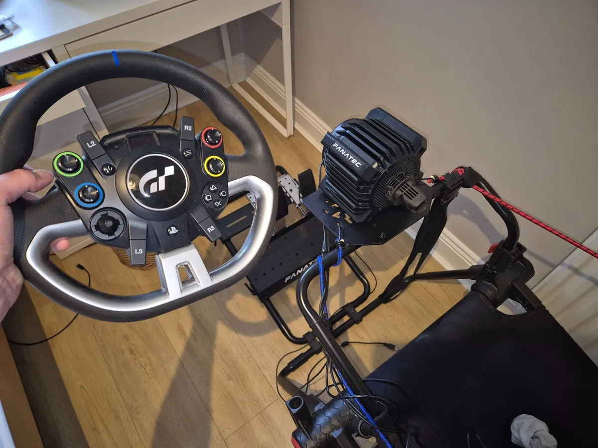 Fanatec Gran Turismo DD pro + global GT lite - Image 1