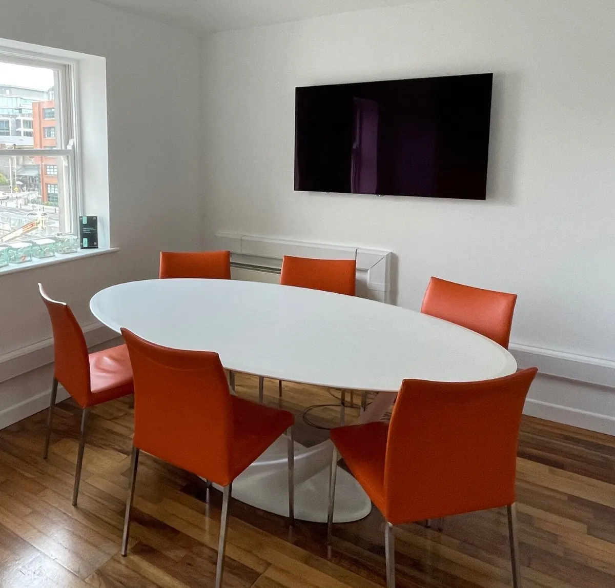 Dining Table & Chairs